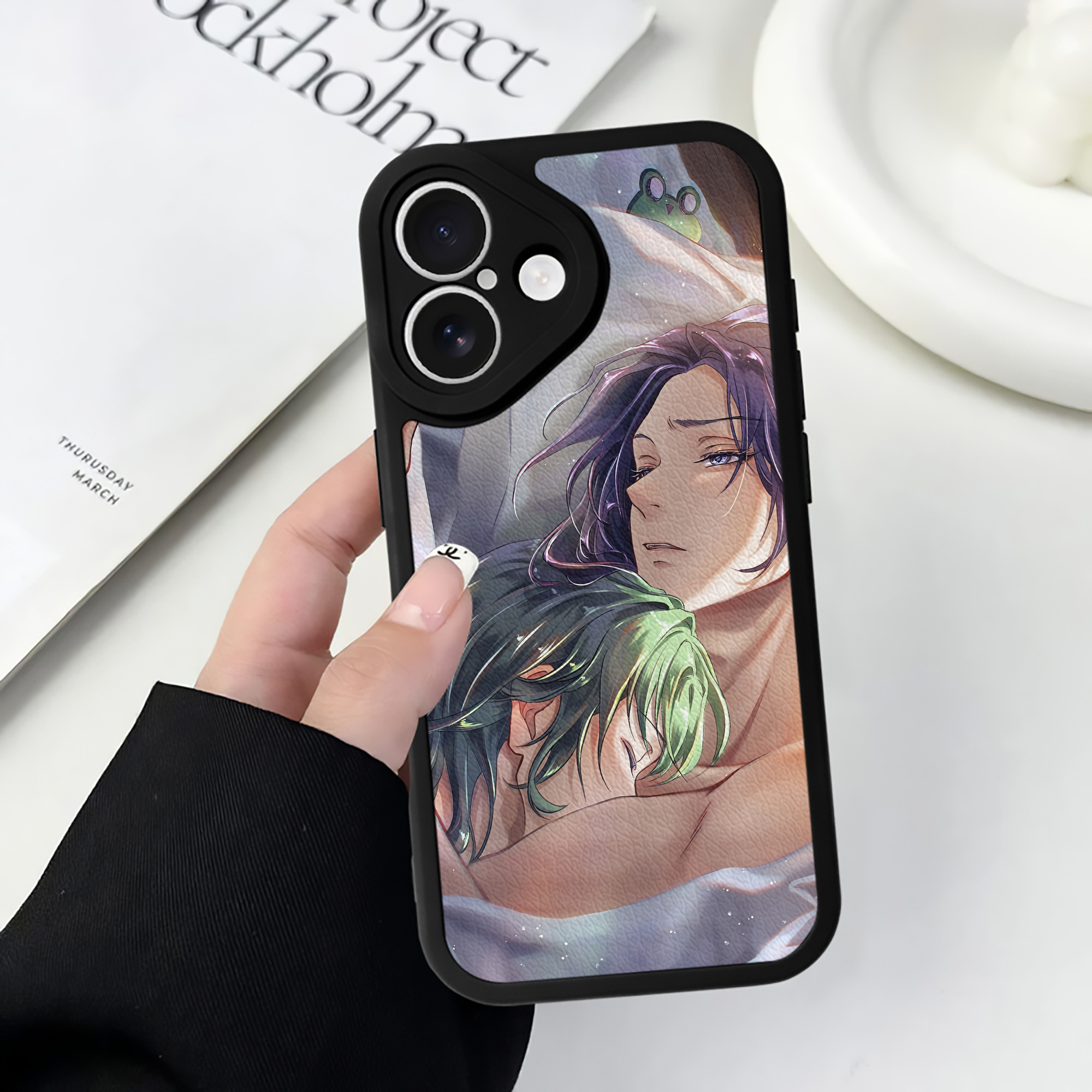（画像用） 薬屋のひとりごと The Apothecary Diaries 【iPhone 16シリーズ対応】シリコンスマホケース（レザー調） 材質：シリコン